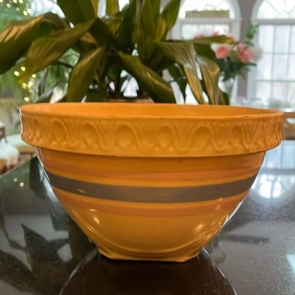 Antique (1930s) McCoy Yellow Ware Stoneware Bowl with Blue & Pink Stripes - Picture 1 of 14